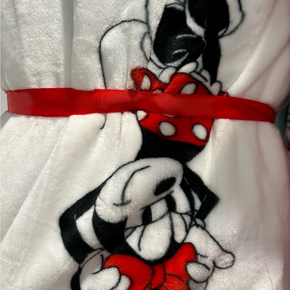 NWT Disney Minnie & Mickey mouse 2 pack Blanket Set - 60” x 70”